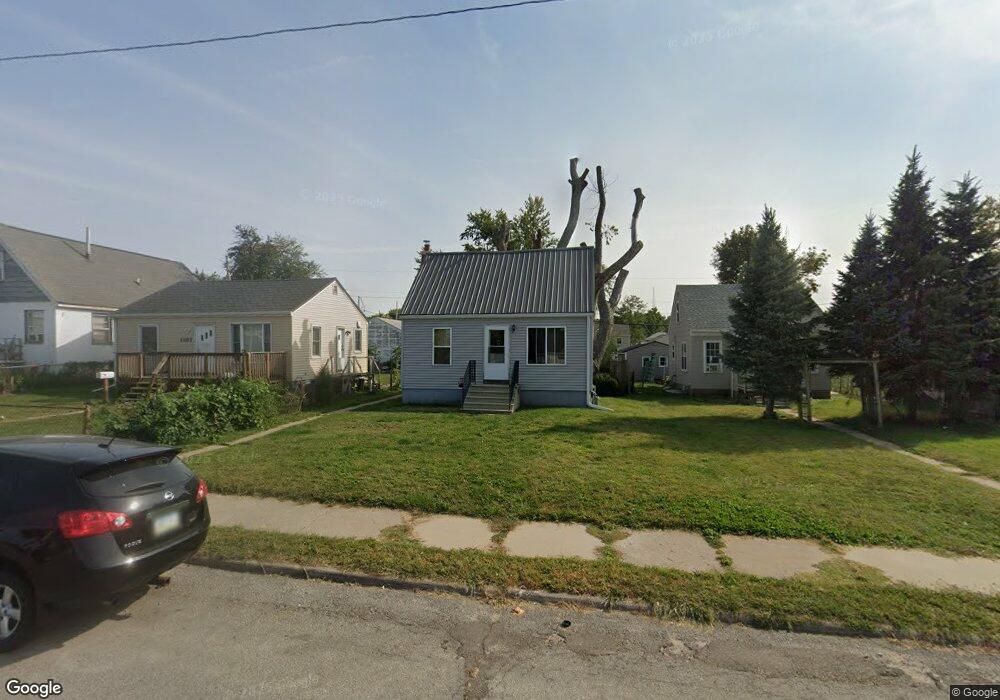 1111 16th Ave SW, Cedar Rapids, IA 52404 - photo 1