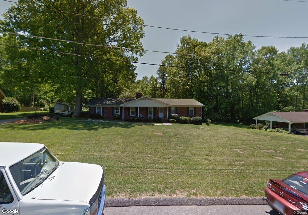 317 Starmount Dr, Statesville, NC 28677 - photo 1