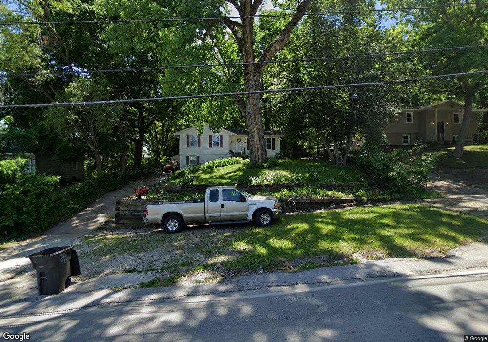 814 Aurora Ave, Des Moines, IA 50313 - photo 1