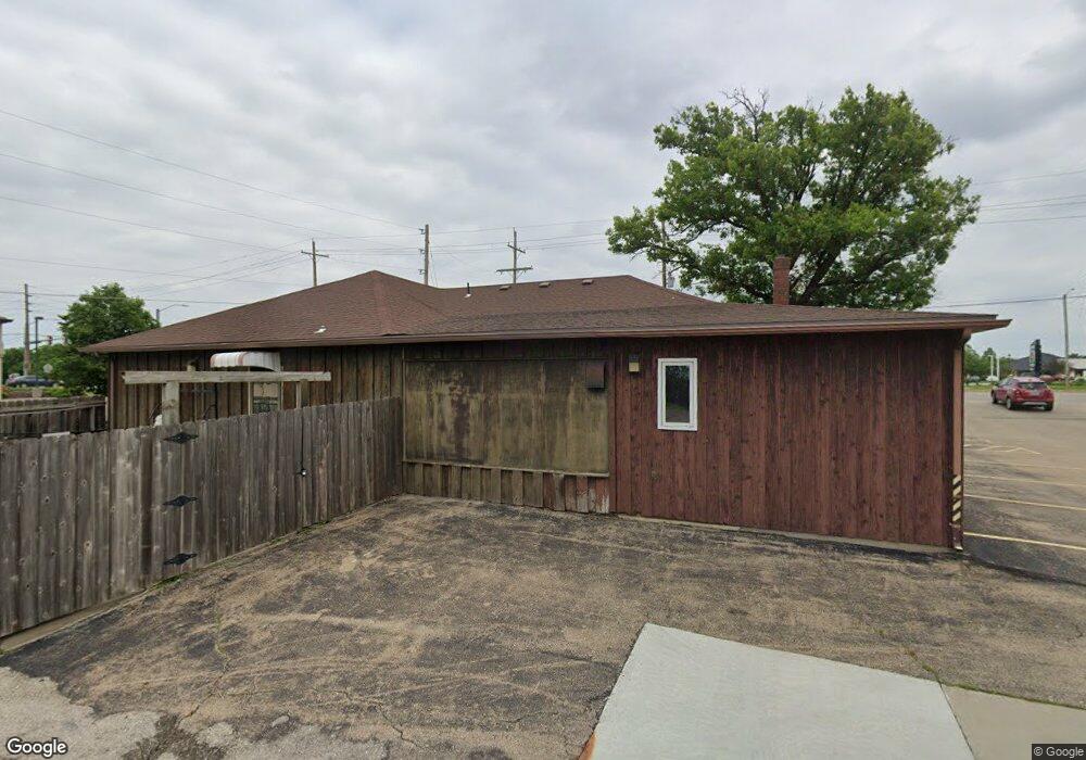 3715 SW Burlingame Rd, Topeka, KS 66609 - photo 1