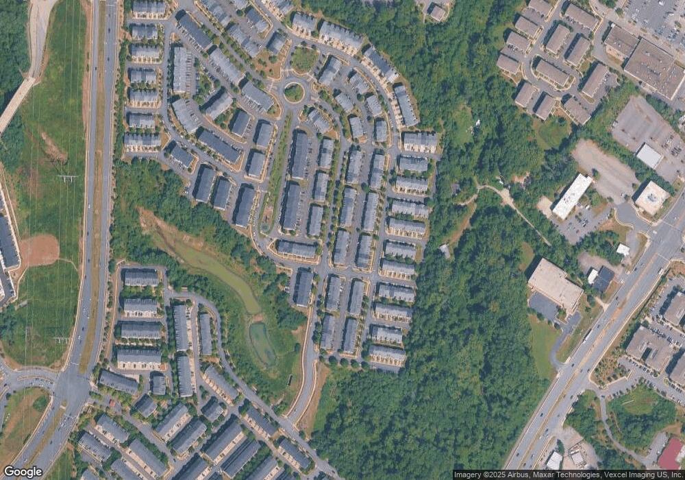 14869 Potomac Branch Dr unit 220A, Woodbridge, VA 22191 - photo 1