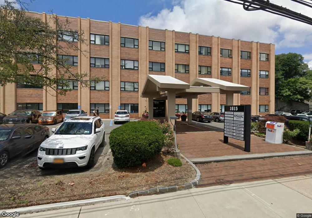 1615 Northern Blvd unit 304, Manhasset, NY 11030 - photo 1