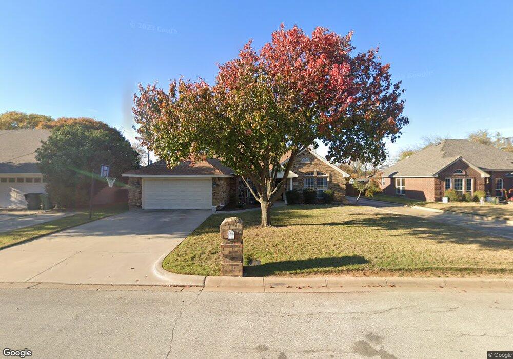 9221 Meandering Dr, North Richland Hills, TX 76182 - photo 1