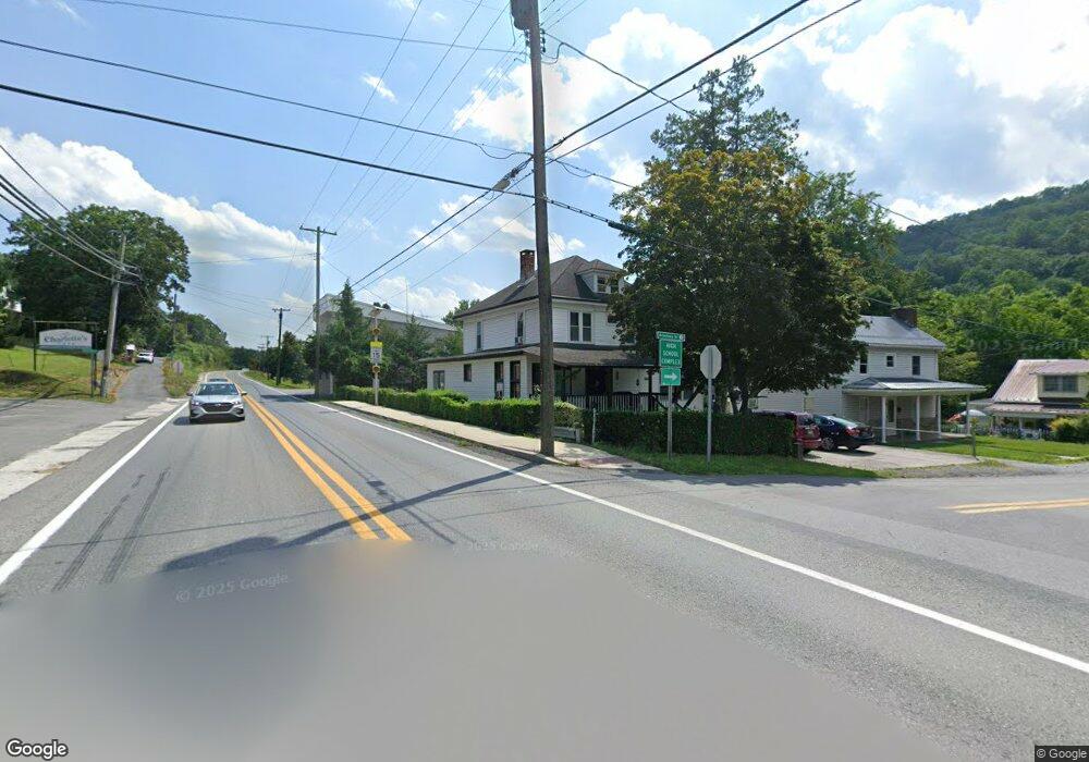 202 Broadway St, Berkeley Springs, WV 25411 - photo 1