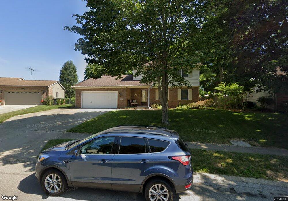 4442 29th St, Columbus, IN 47203 - photo 1