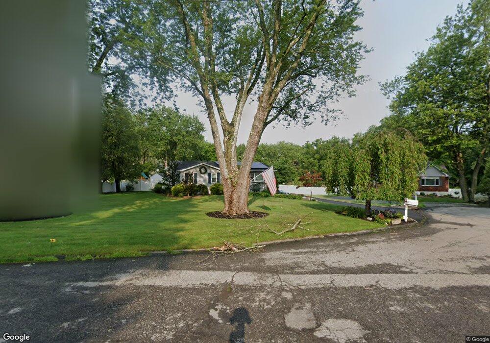 3275 Linda Ct, Yorktown Heights, NY 10598 - photo 1