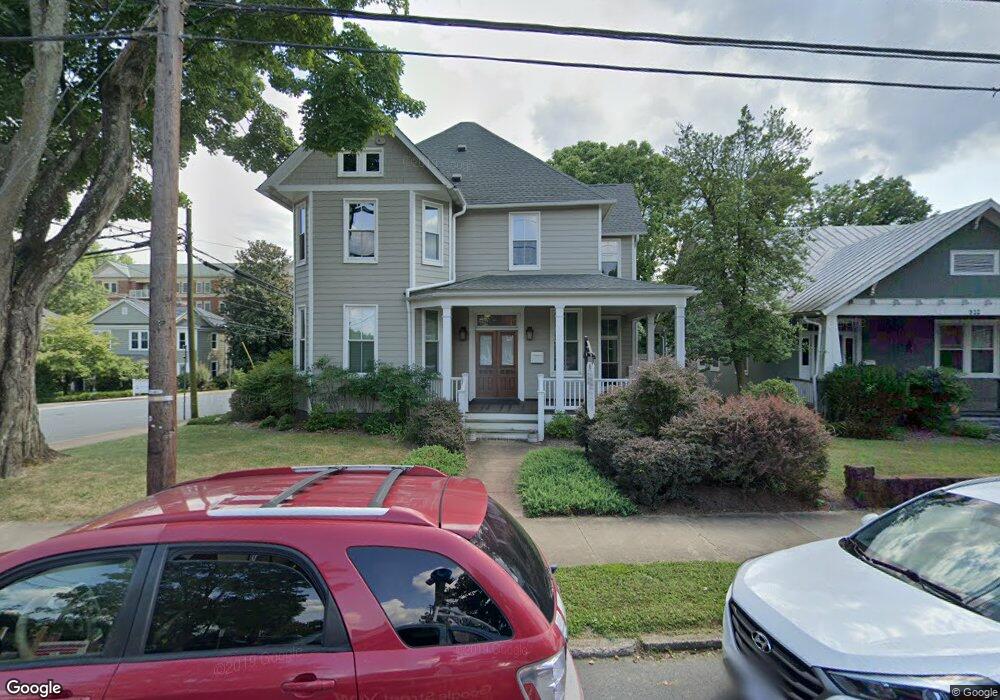 934 E Jefferson St, Charlottesville, VA 22902 - photo 1