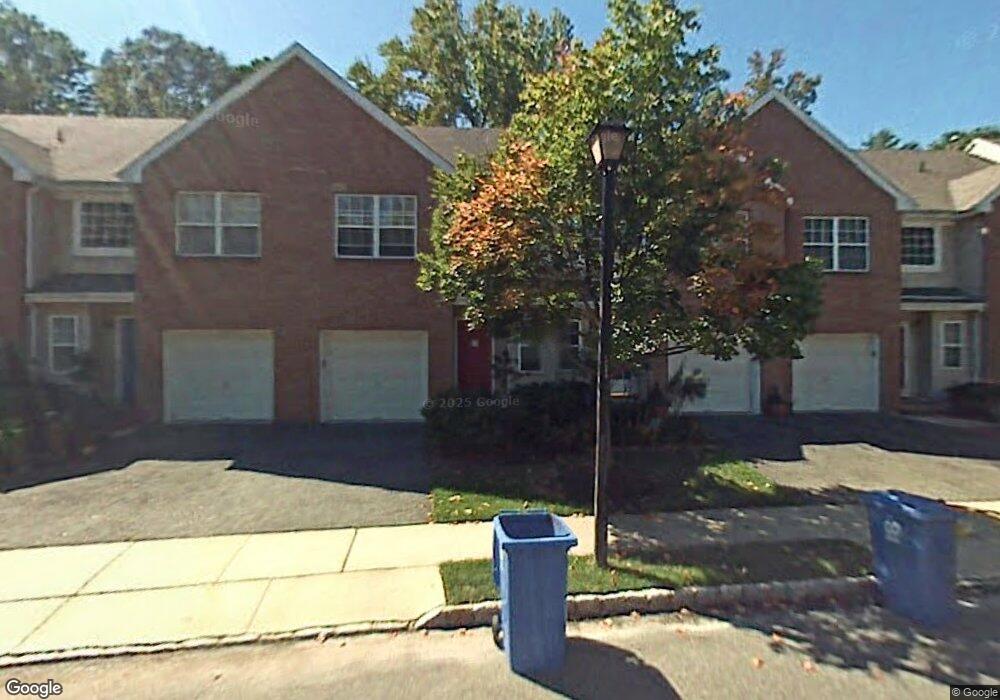 278 Shady Oak Ct, Piscataway, NJ 08854 - photo 1