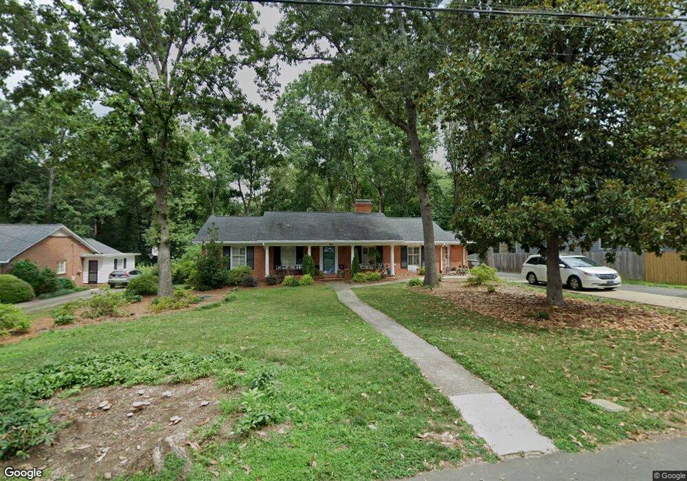 601 Ashworth Rd, Charlotte, NC 28211 - photo 1