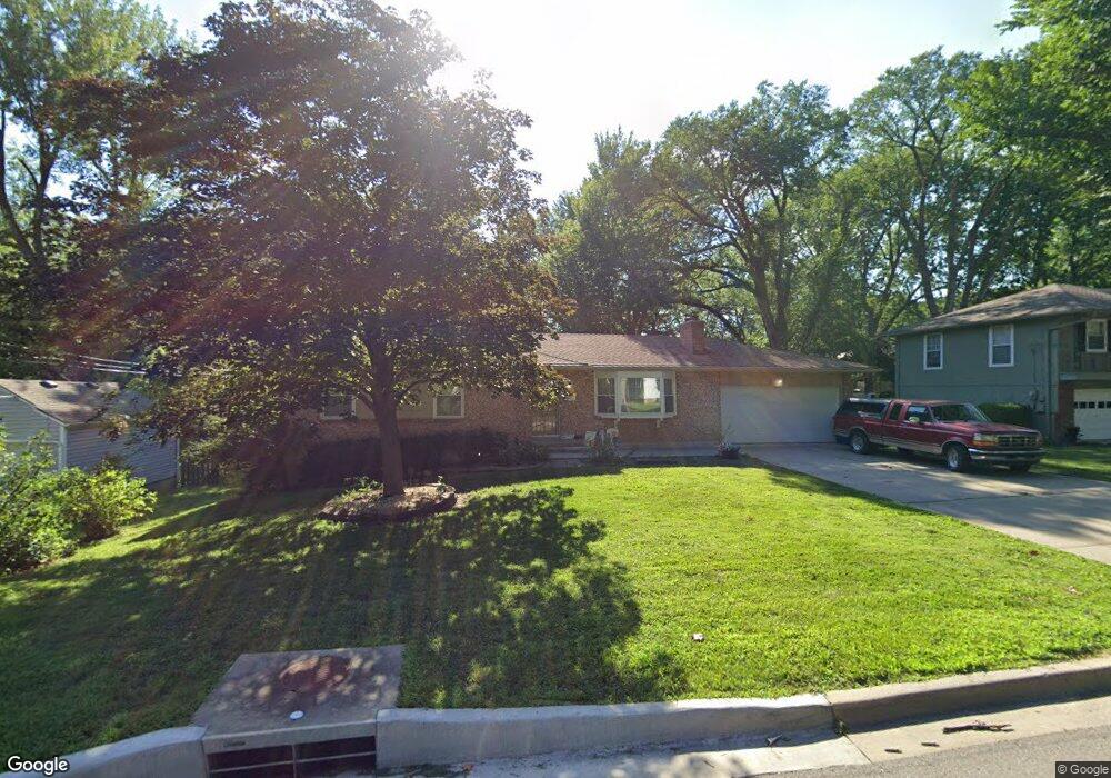 5520 Farley St, Shawnee, KS 66203 - photo 1