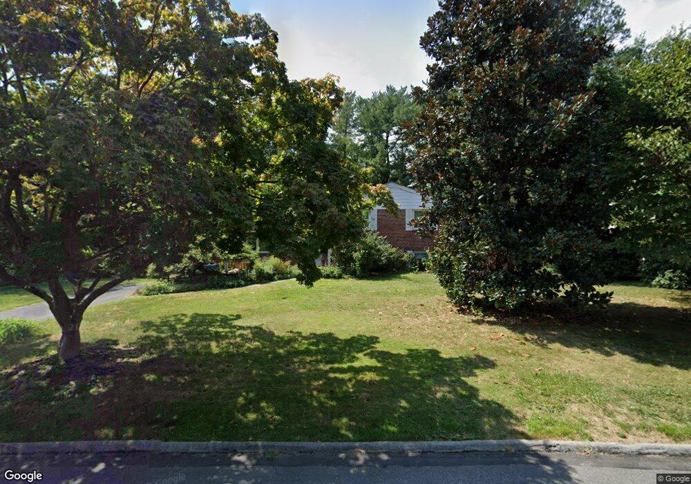 525 Georgetown Rd, Wallingford, PA 19086 - photo 1