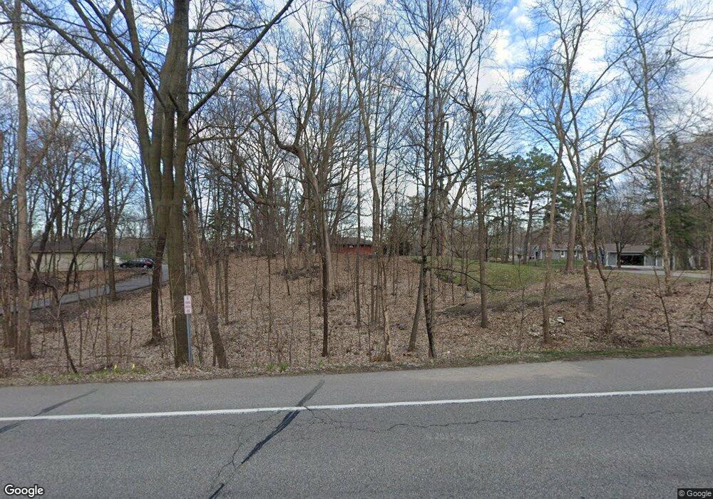 4757 4757 Vine Hill Rd, Deephaven, MN 55331 - photo 1