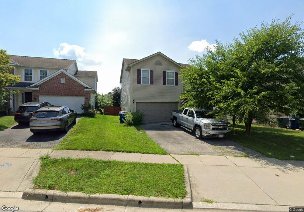 4499 Trickle Creek Ln, Columbus, OH 43228 - photo 1