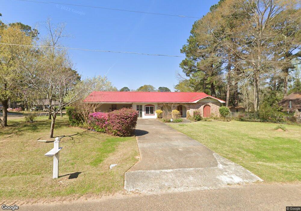 100701 Lakeview Ave, McComb, MS 39648 - photo 1