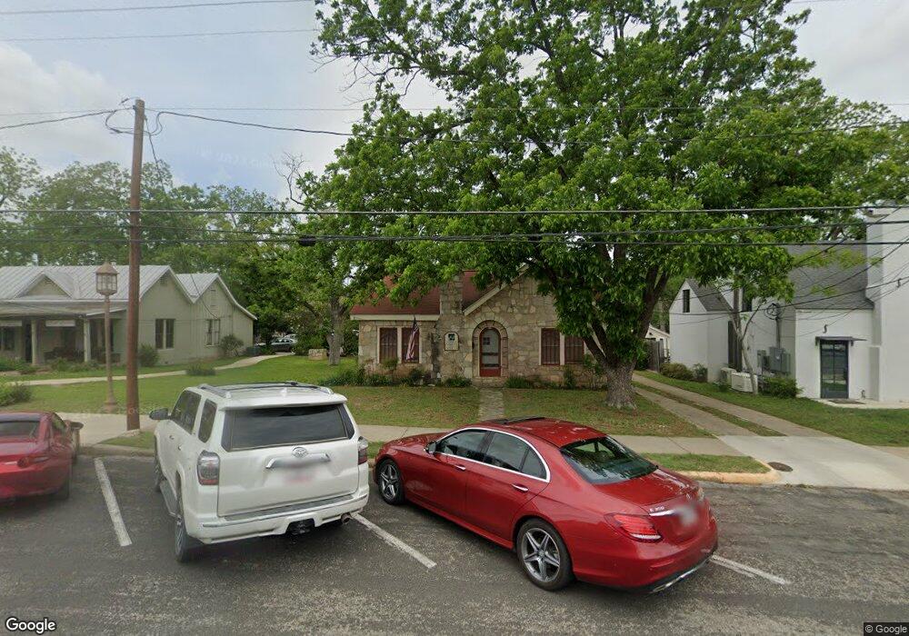 310 E Austin St, Fredericksburg, TX 78624 - photo 1