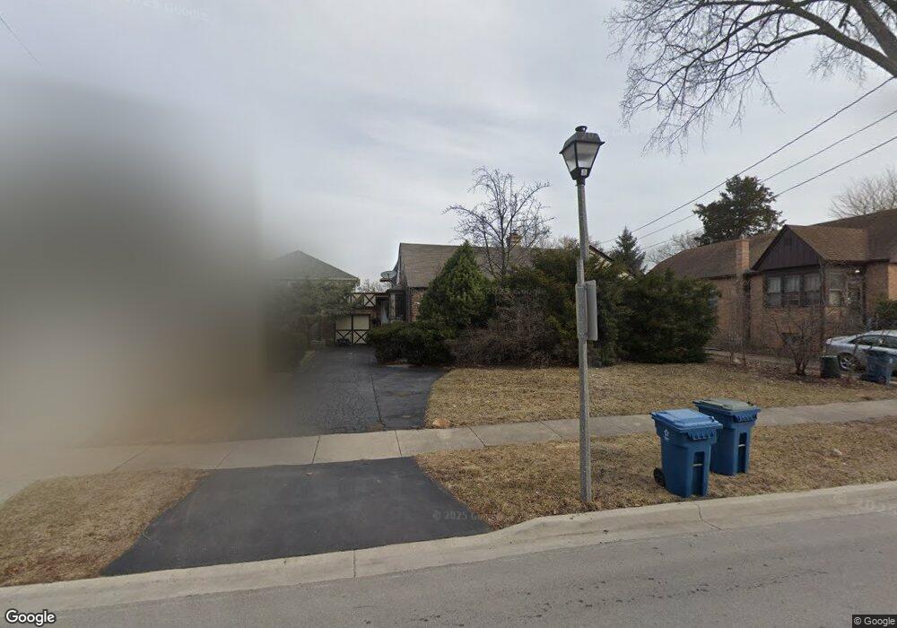 135 E Fremont Ave, Elmhurst, IL 60126 - photo 1