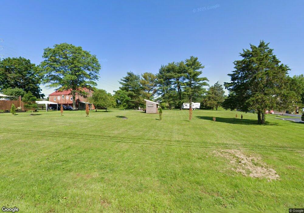 2247 E Buck Rd, Pennsburg, PA 18073 - photo 1