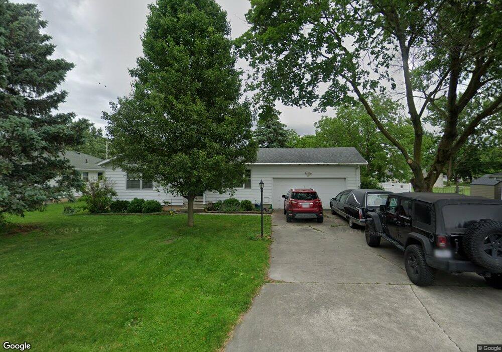 311 Maple St, Woodville, OH 43469 - photo 1