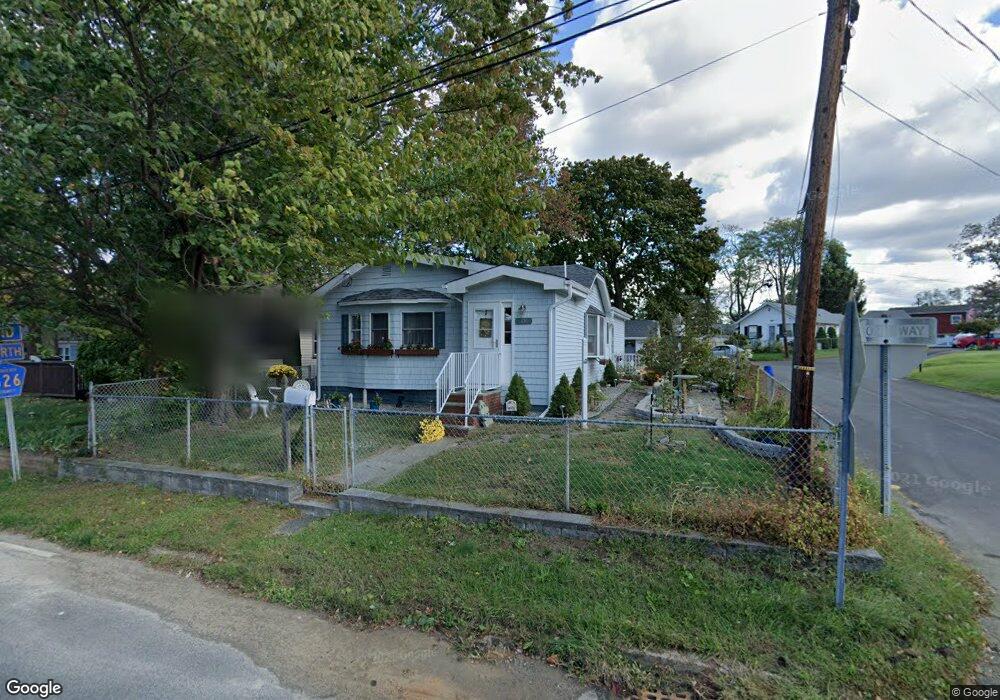 18 Laurence Pkwy, Laurence Harbor, NJ 08879 - photo 1