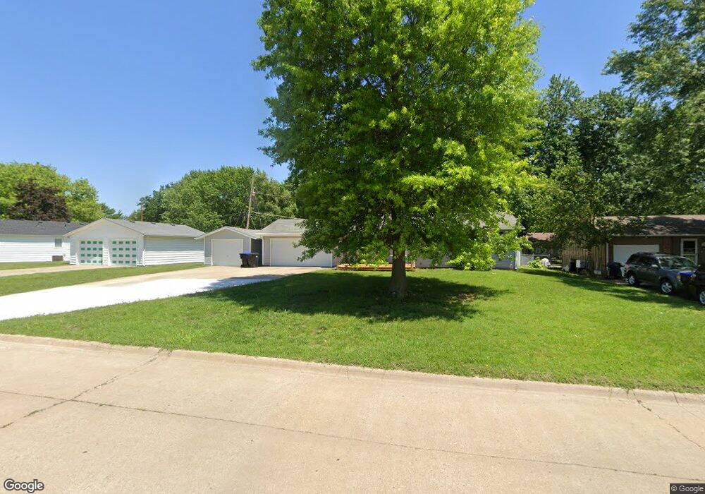 2504 SW Randolph Ave, Topeka, KS 66611 - photo 1