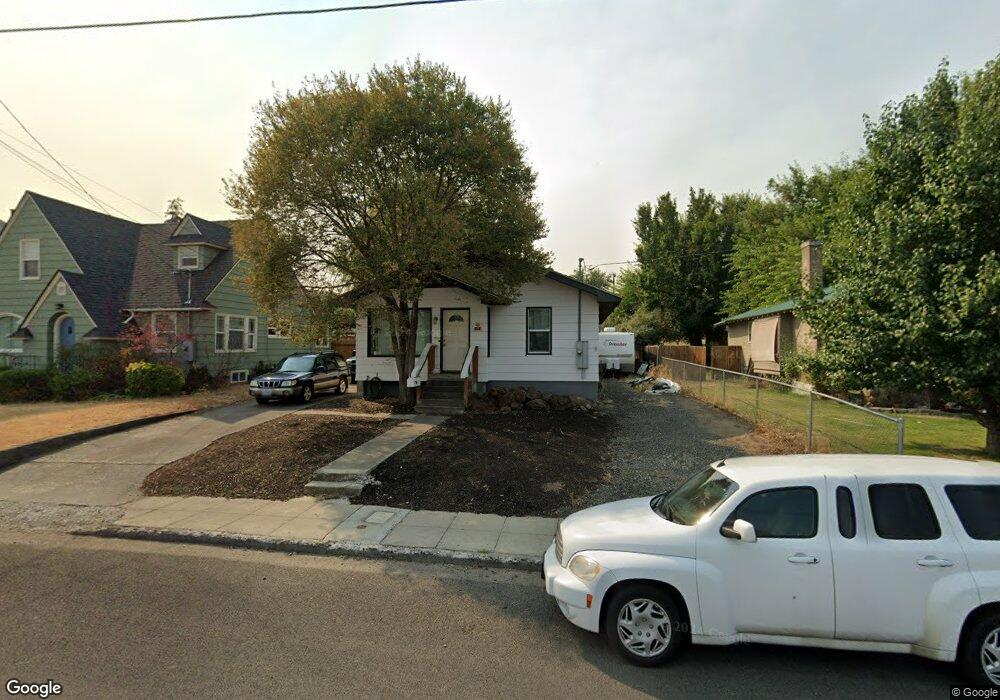 1214 E 9th St, the Dalles, OR 97058 - photo 1