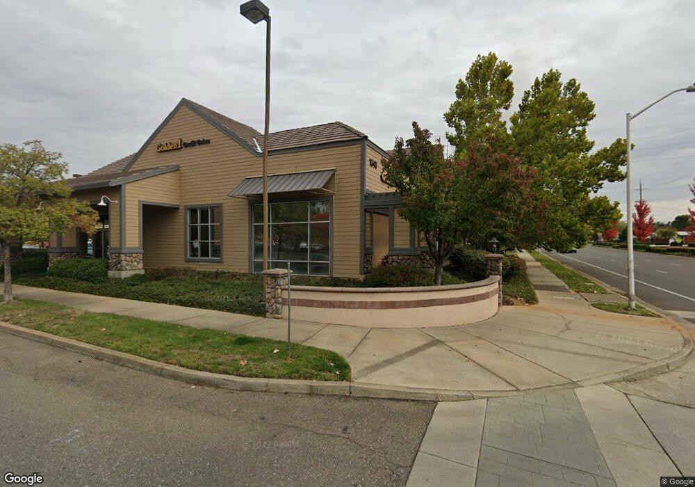 1040 E Cypress Ave, Redding, CA 96002 - photo 1