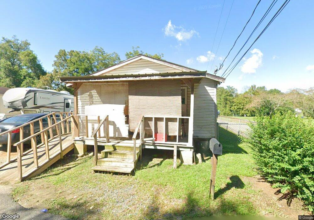 302 Robinson St, Deridder, LA 70634 - photo 1