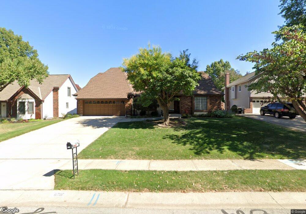 6719 Hauser Dr, Shawnee, KS 66216 - photo 1