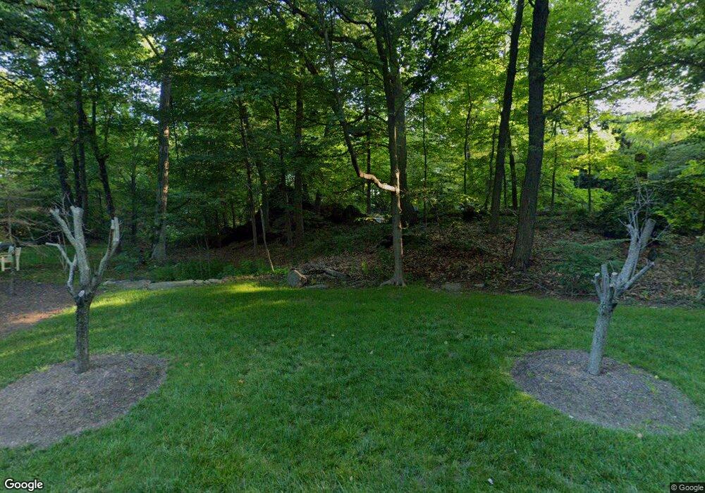 8 Hallock Place, Armonk, NY 10504 - photo 1