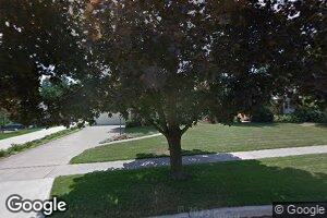 33 Oakland Park Blvd, Pleasant Ridge, MI 48069