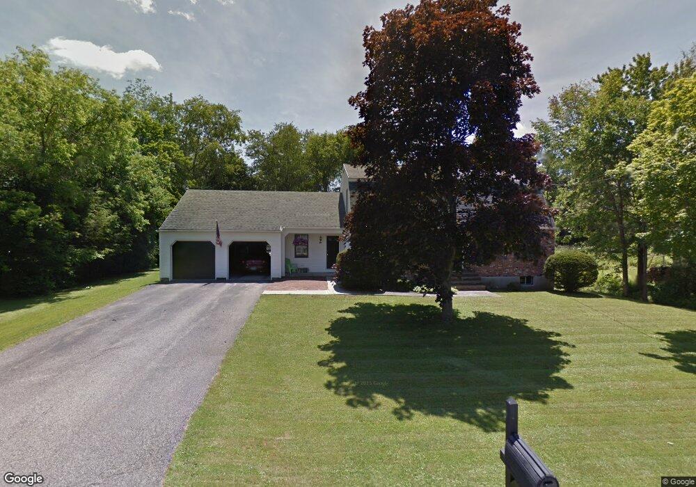 36 Hillcrest Rd, Rutland, VT 05701 - photo 1