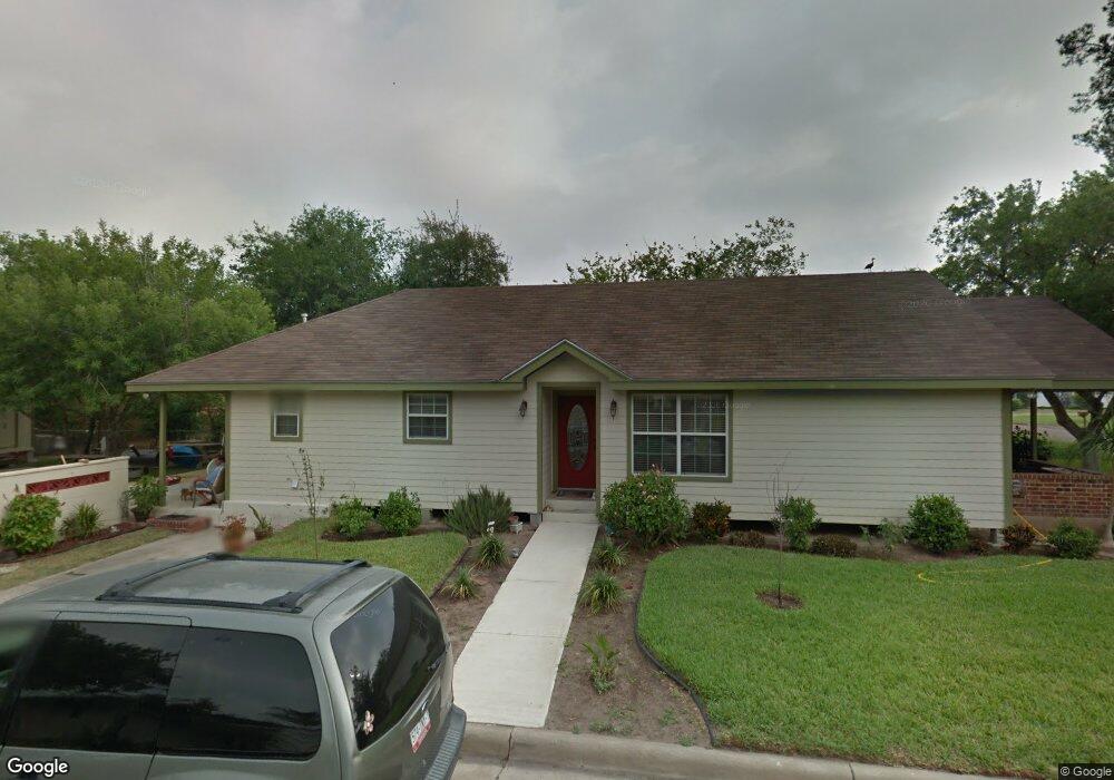 822 S Nebraska Ave, Weslaco, TX 78596 - photo 1