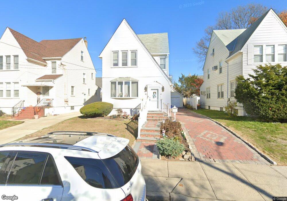 53 Carstairs Rd, Valley Stream, NY 11581 - photo 1