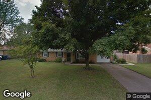 2405 N Roxbury Ln, Muncie, IN 47304