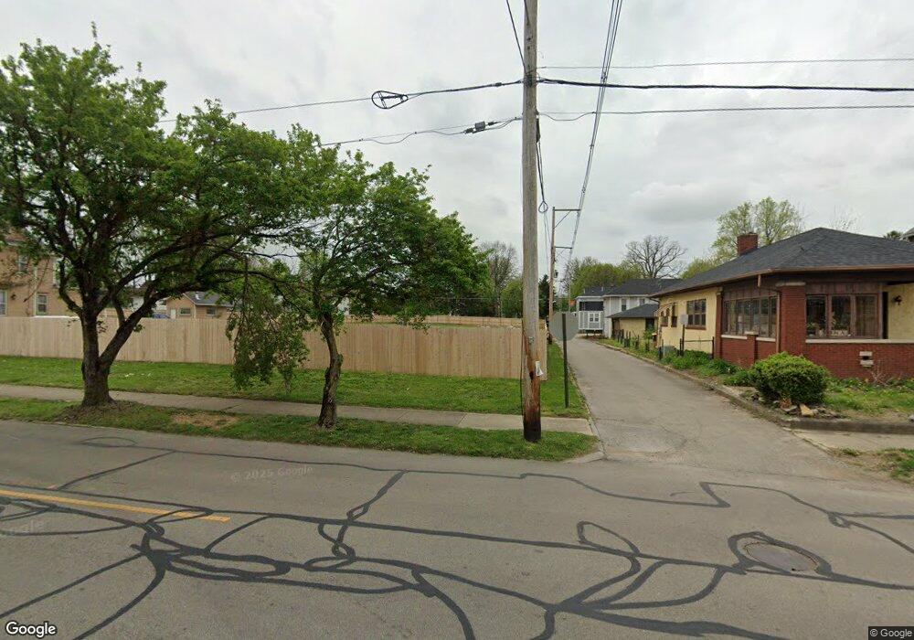 233 W 11th St, Anderson, IN 46016 - photo 1