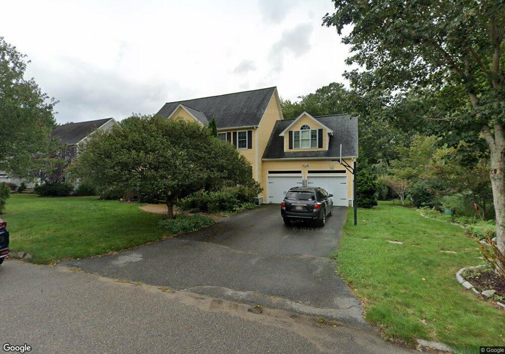 11 Newport Ln, Medfield, MA 02052 - photo 1