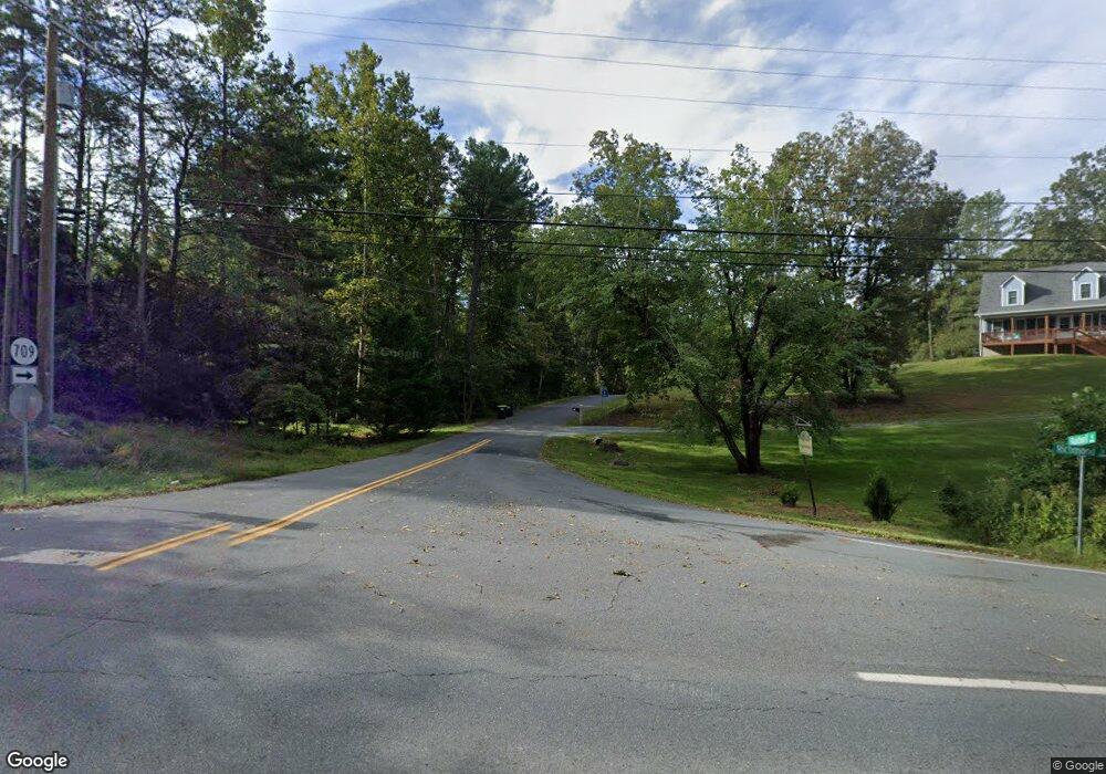 922 Shadwell Rd, Keswick, VA 22947 - photo 1