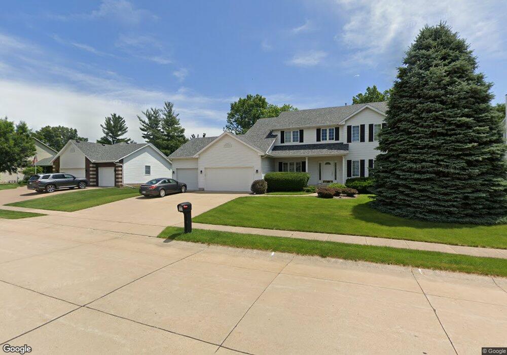 4721 Spring St, Davenport, IA 52807 - photo 1