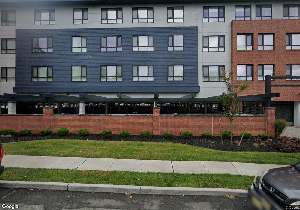 1023 Neck Ln unit 324, Elizabeth, NJ 07201 - photo 1