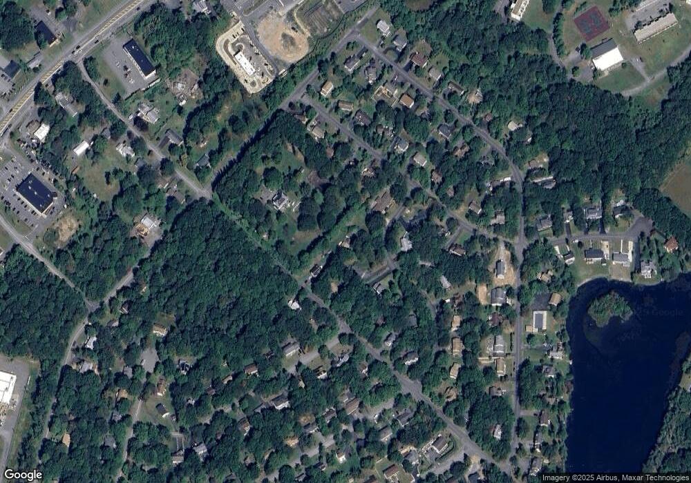 5 Cobblewood Dr, Mount Pocono, PA 18344 - photo 1