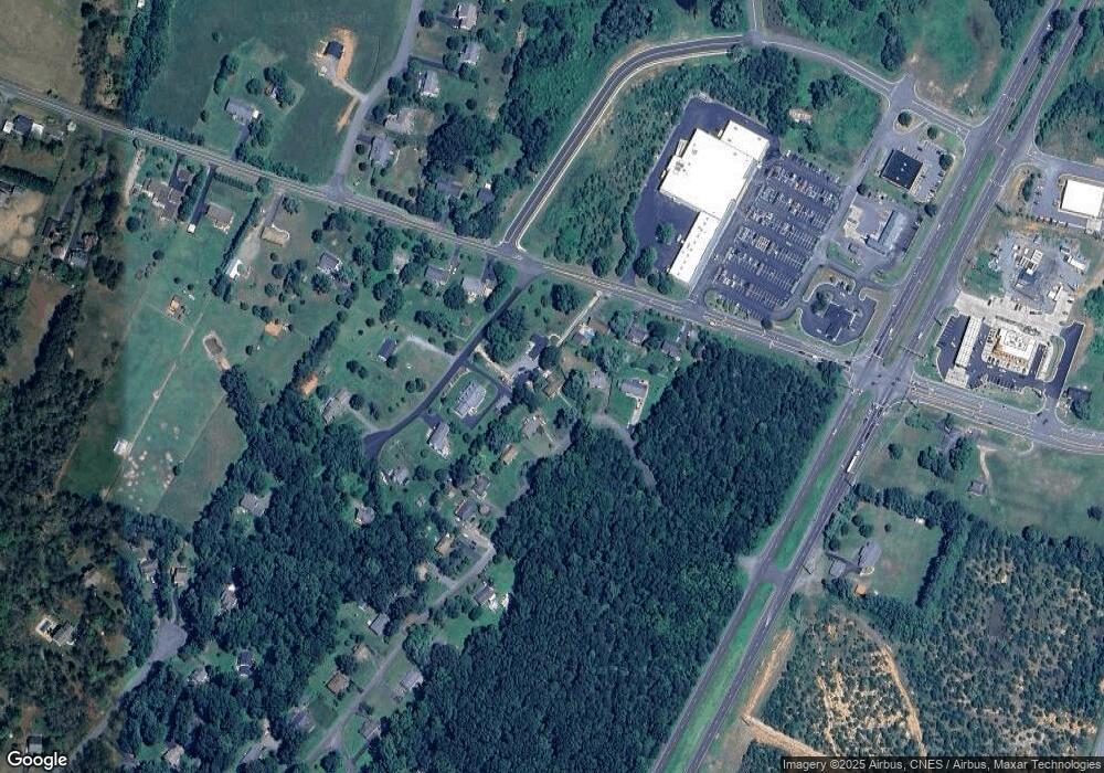 148 Heatherton Dr, Ruckersville, VA 22968 - photo 1