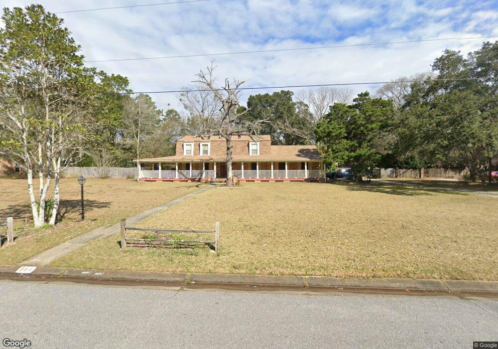 368 Man o War Cir, Cantonment, FL 32533 - photo 1