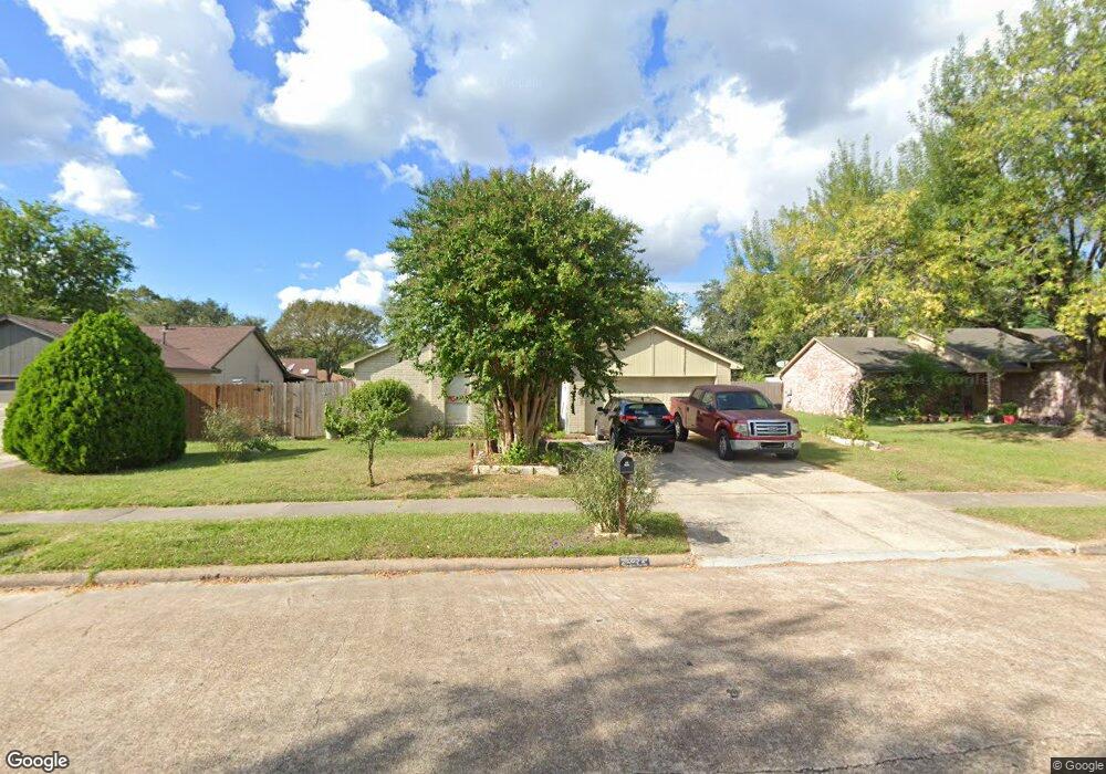 3322 Willow Tree Dr, Houston, TX 77066 - photo 1