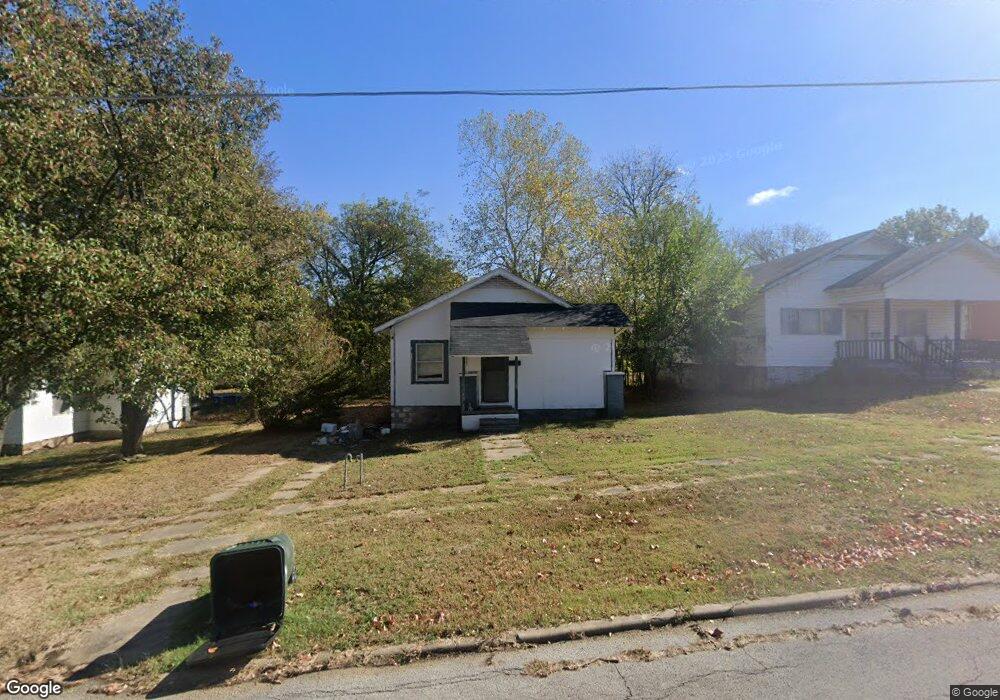 823 S Creek Ave, Okmulgee, OK 74447 - photo 1