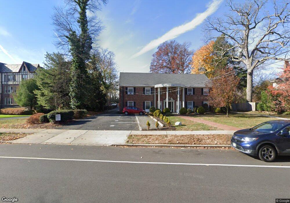 180 Summit Ave unit H3, Summit, NJ 07901 - photo 1