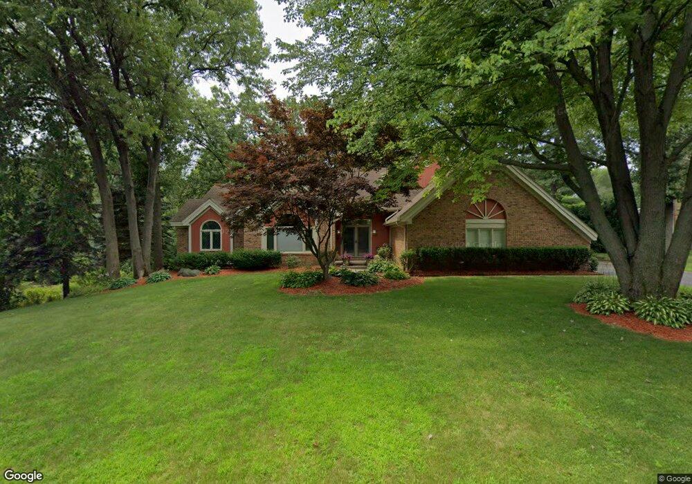 6911 Greenview Ln, West Bloomfield, MI 48324 - photo 1