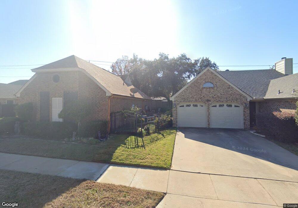 1825 Schumac Ln, Bedford, TX 76022 - photo 1