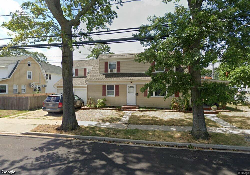 147 Charles St, Lynbrook, NY 11563 - photo 1