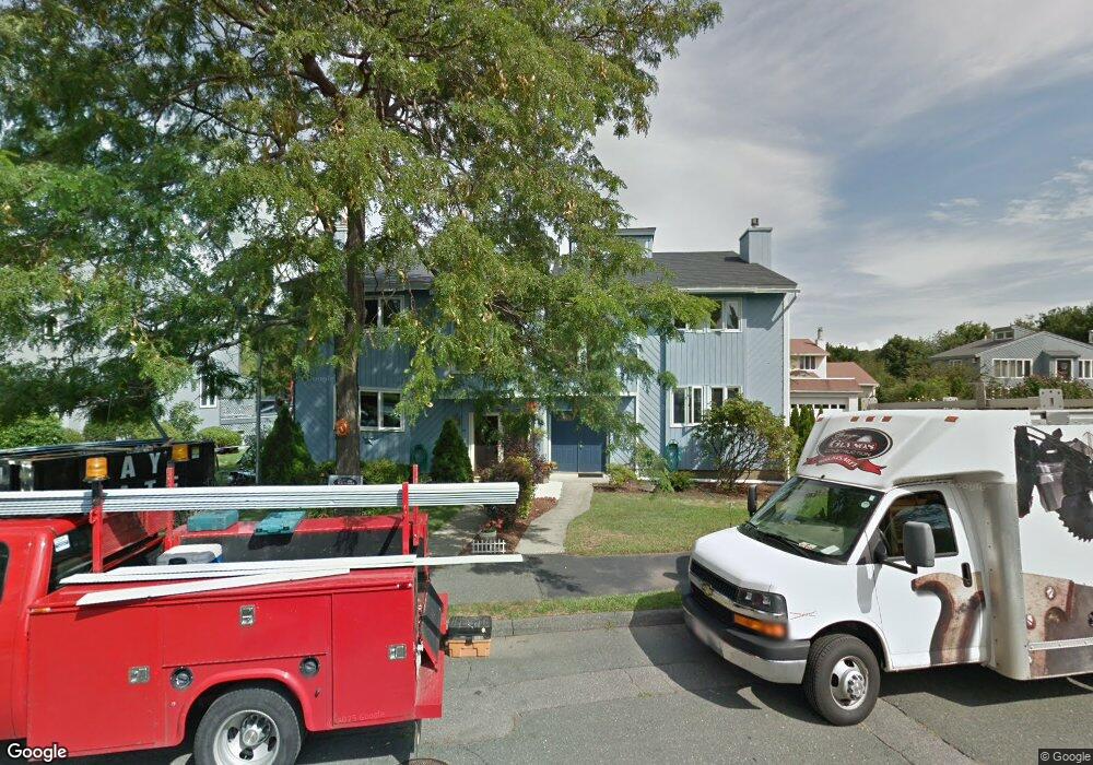 12 Sutton Place, Swampscott, MA 01907 - photo 1