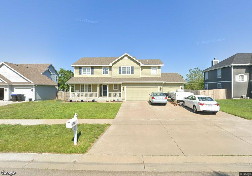 2532 SW Windermere Ct, Topeka, KS 66614 - photo 1